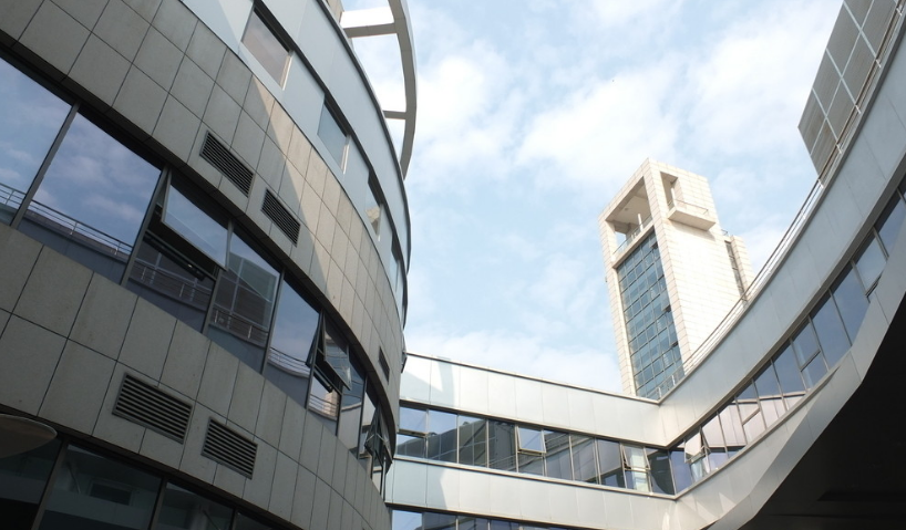 楼盘:星河大厦,地址:西安市未央区未央路109号,楼层:中区(共30层)